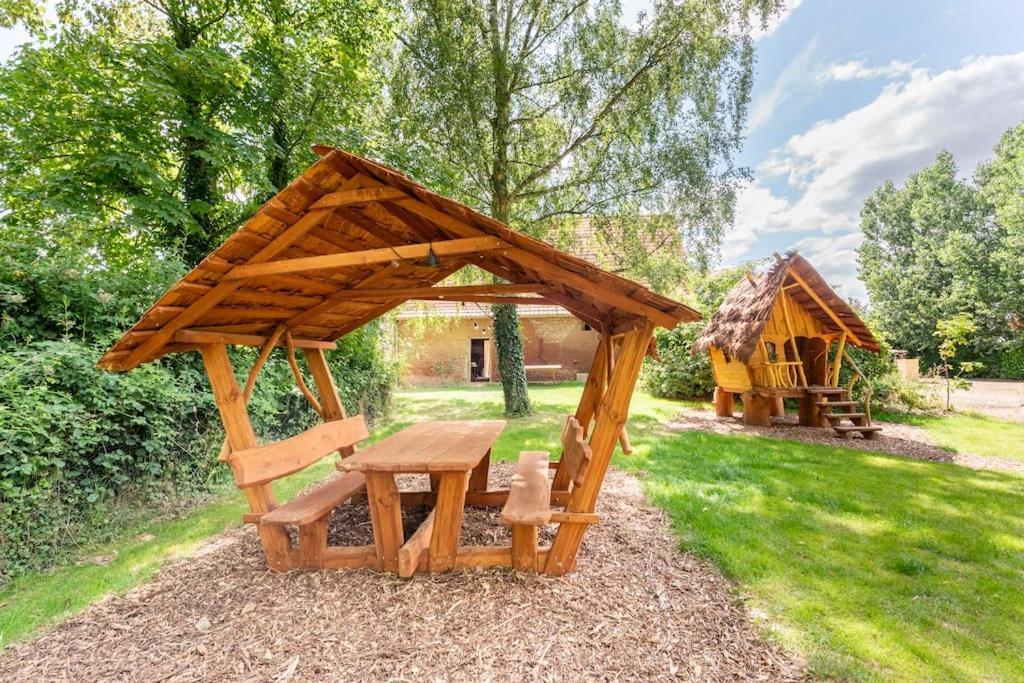 Au Pied Du Frene Villa Herzeele Kültér fotó