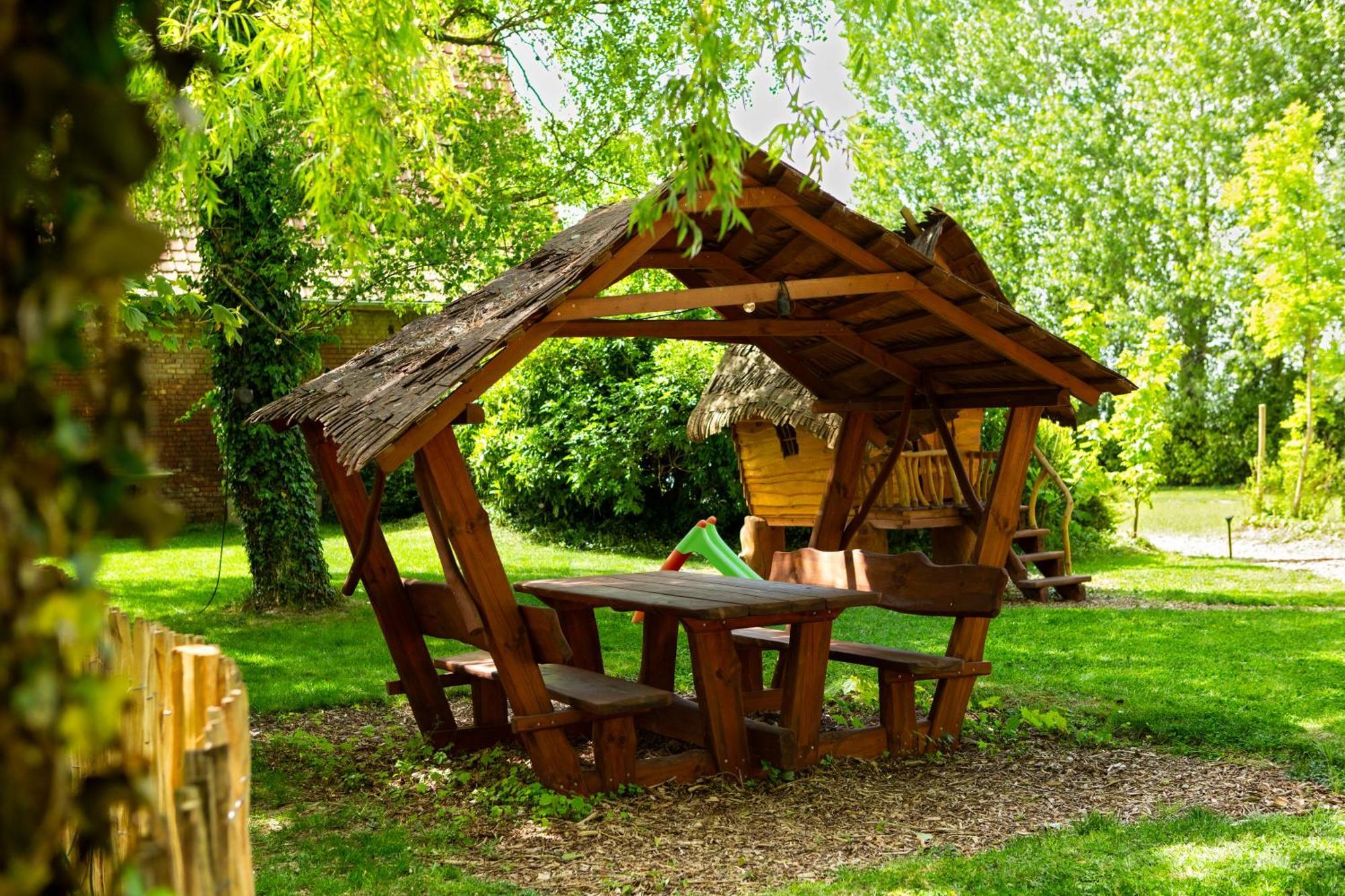 Au Pied Du Frene Villa Herzeele Kültér fotó